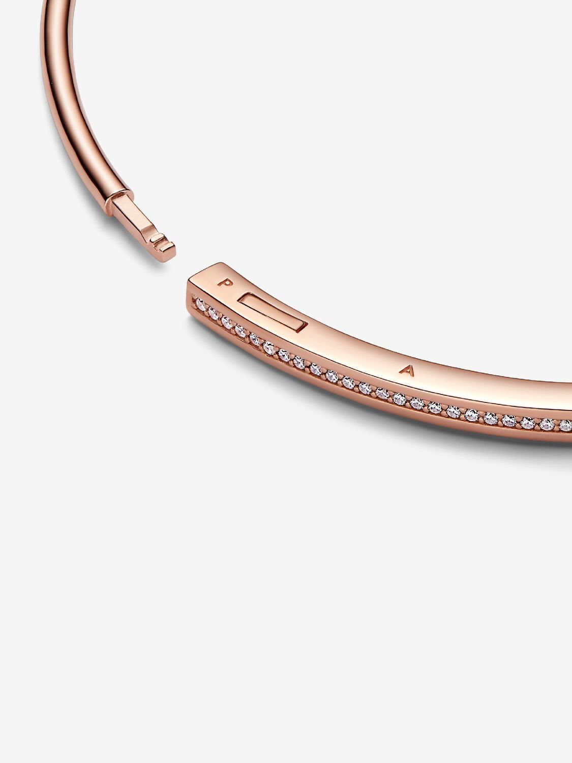 Brazalete Pandora Signature ID Pavé